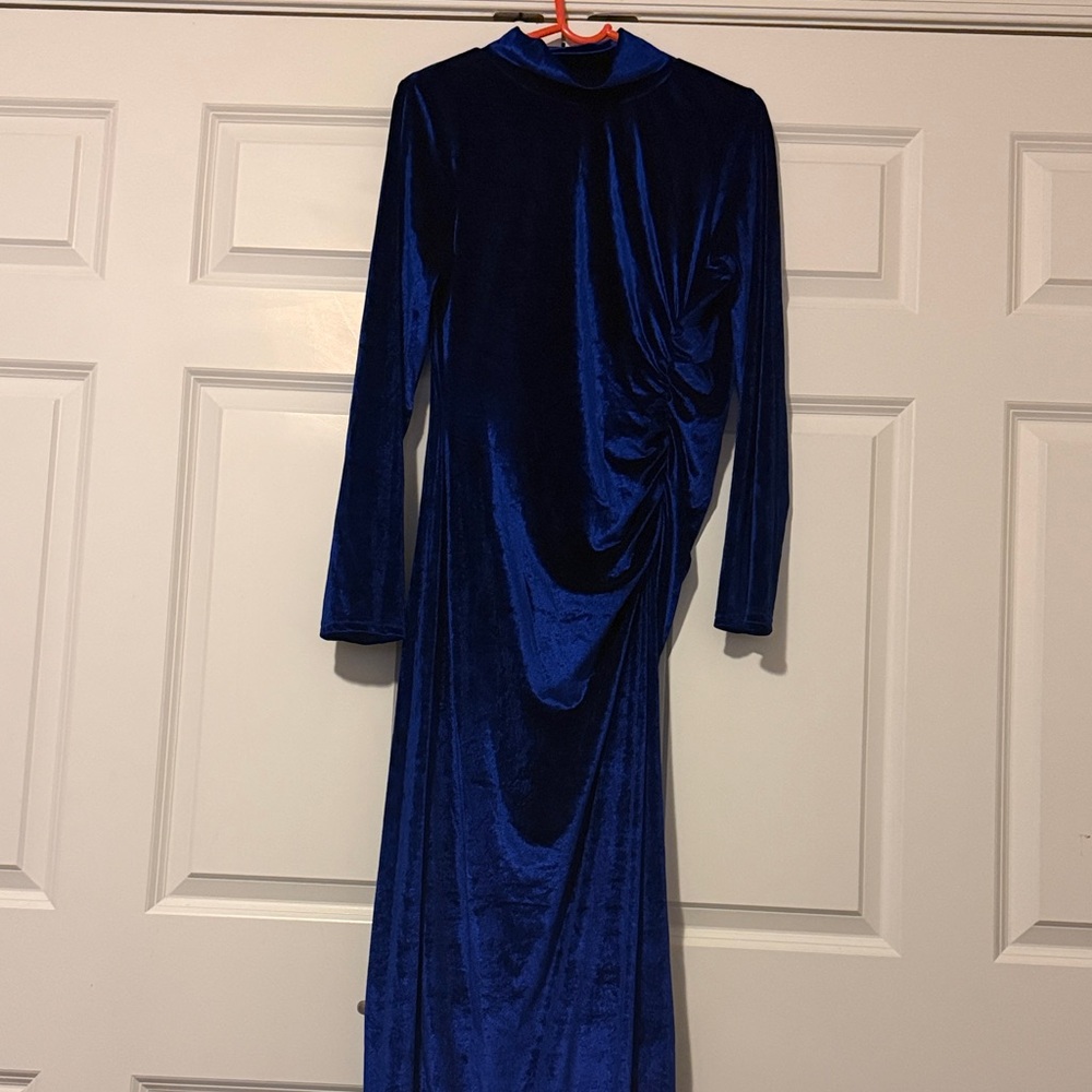 Elegant Blue Velvet Dress